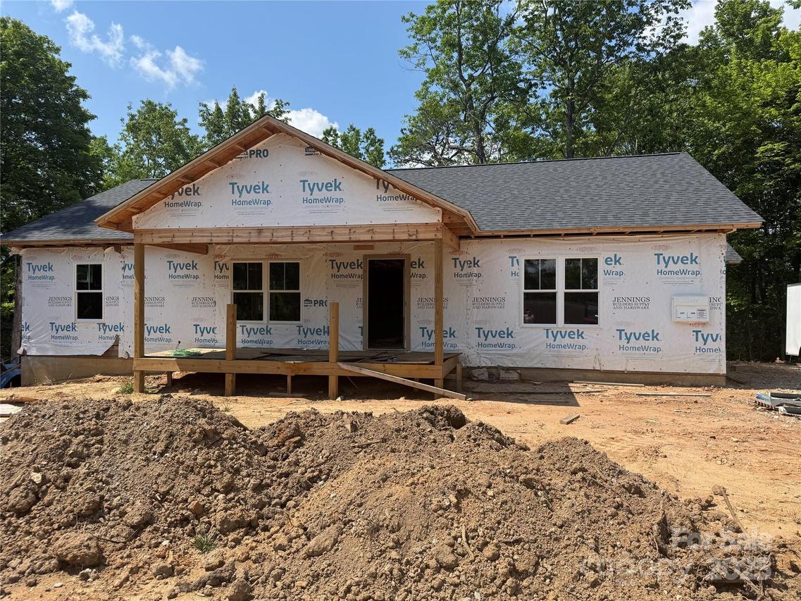 135 Wildwood Way, Lake Toxaway, NC 28747