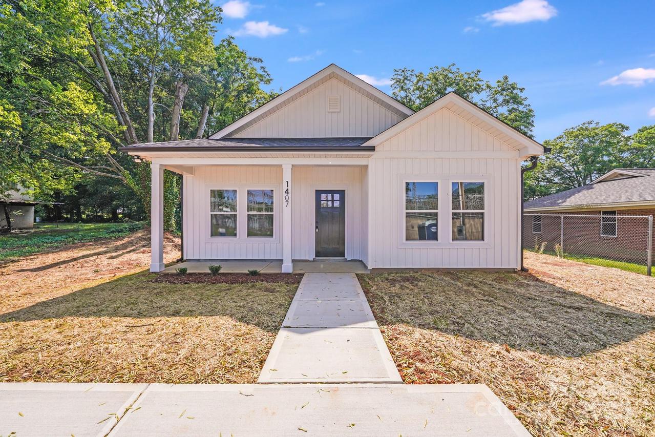 1407 7th St. #4, Statesville, NC 28677