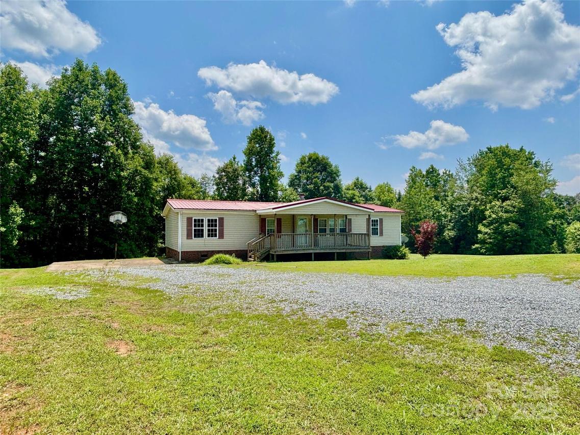 185 Bailey St., Bostic, NC 28018