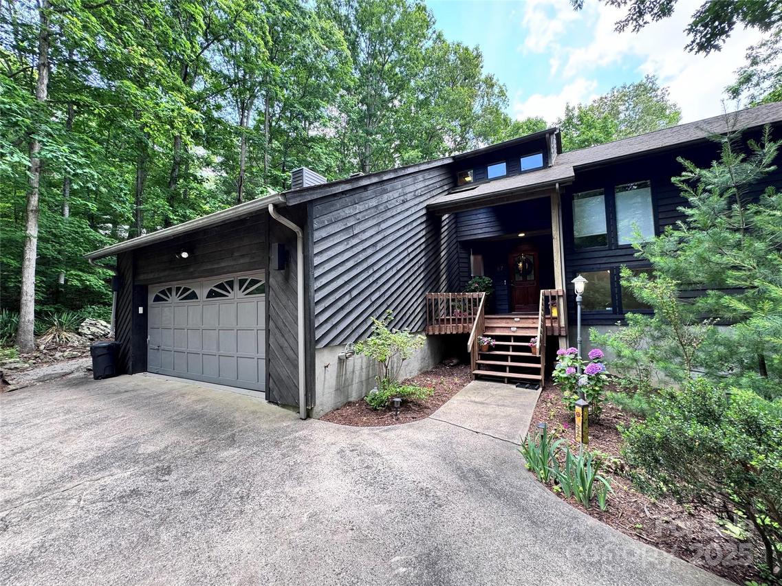 67 Cliffview Dr., Asheville, NC 28803