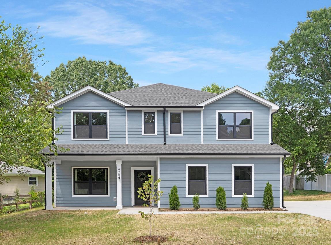 428 Clay St., Mooresville, NC 28115