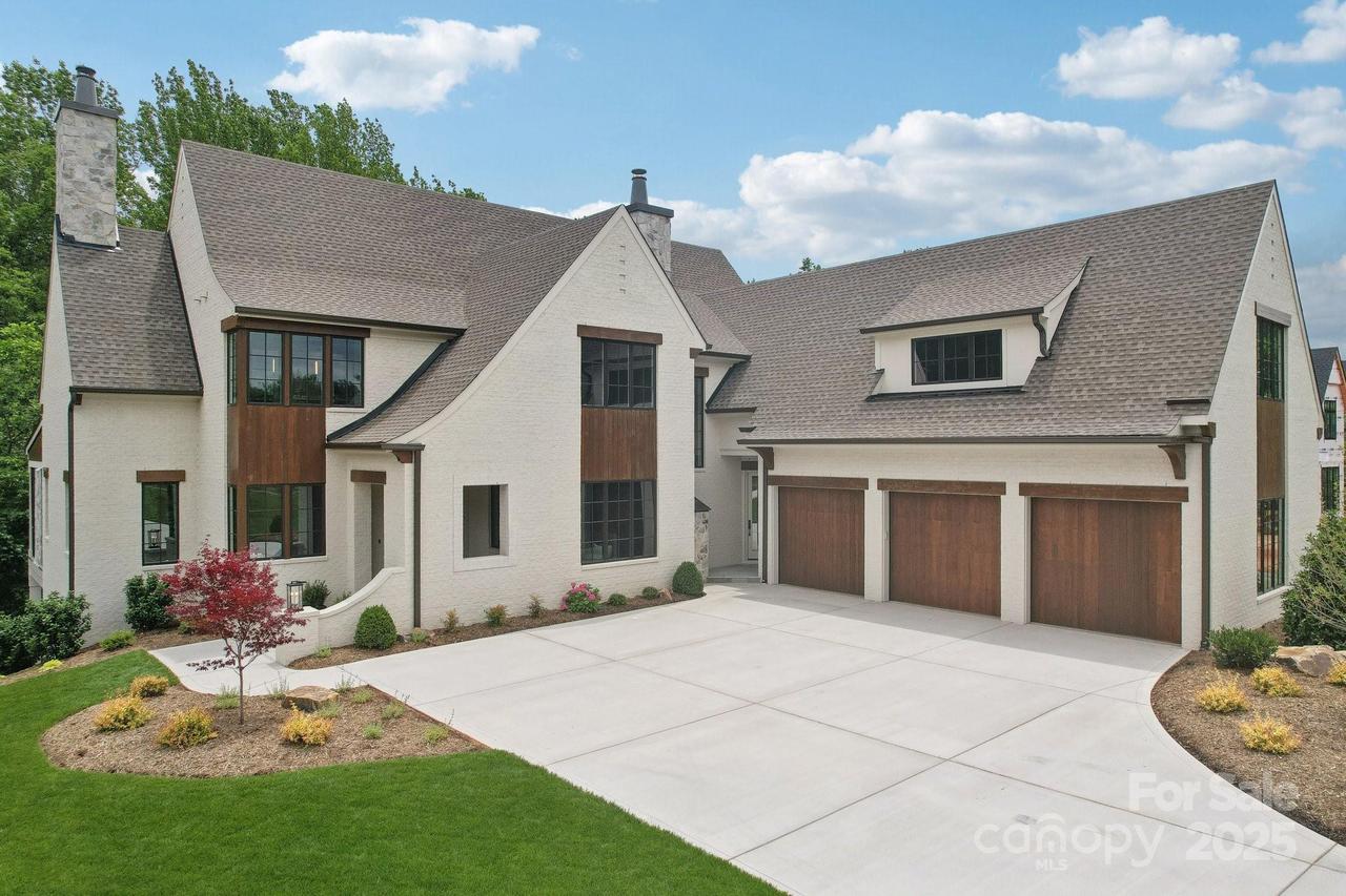213 Crest Ct., Weddington, NC 28104
