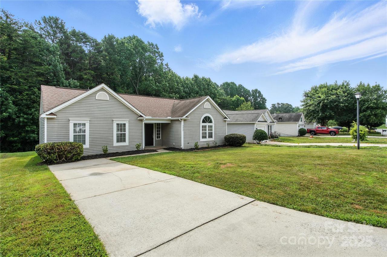7922 Travers Run Dr., Charlotte, NC 28215