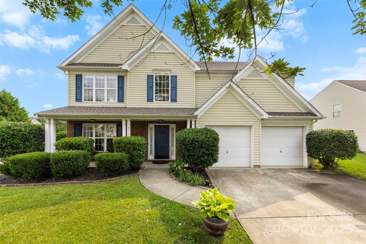 4612 Maple Crest Pl., Harrisburg, NC 28075