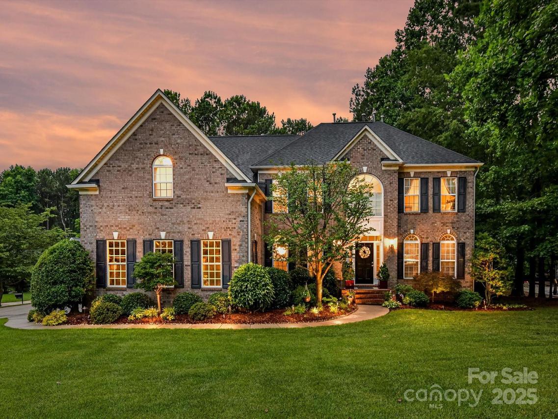 105 Beech Bluff Dr., Mount Holly, NC 28120