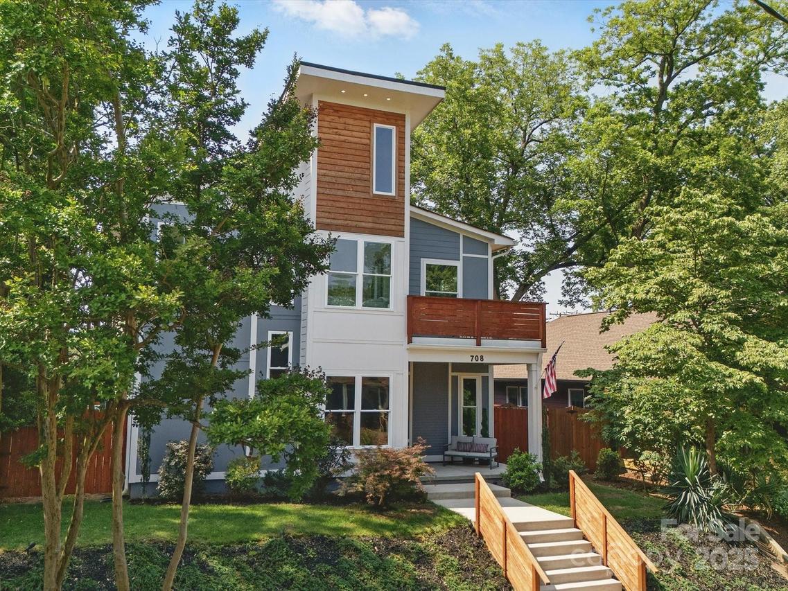 708 Cross Trail Dr., Charlotte, NC 28204