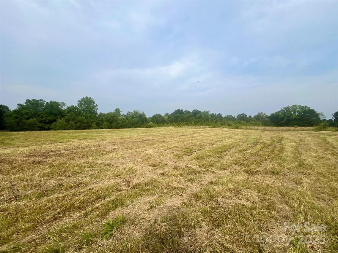 2AC N Ingleside Farm Rd., Iron Station, NC 28080