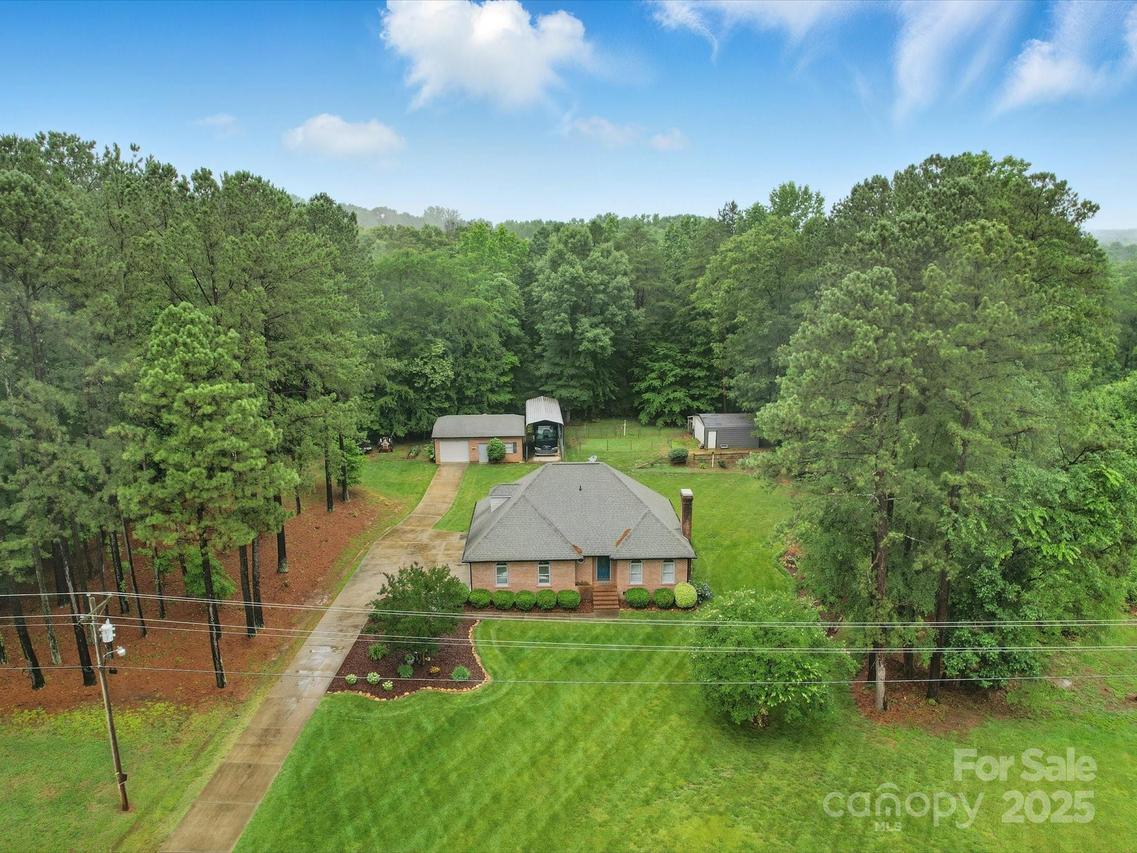 733 Killian Rd., Stanley, NC 28164