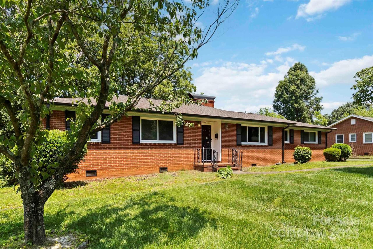 5111 Tewkesbury Rd., Charlotte, NC 28269