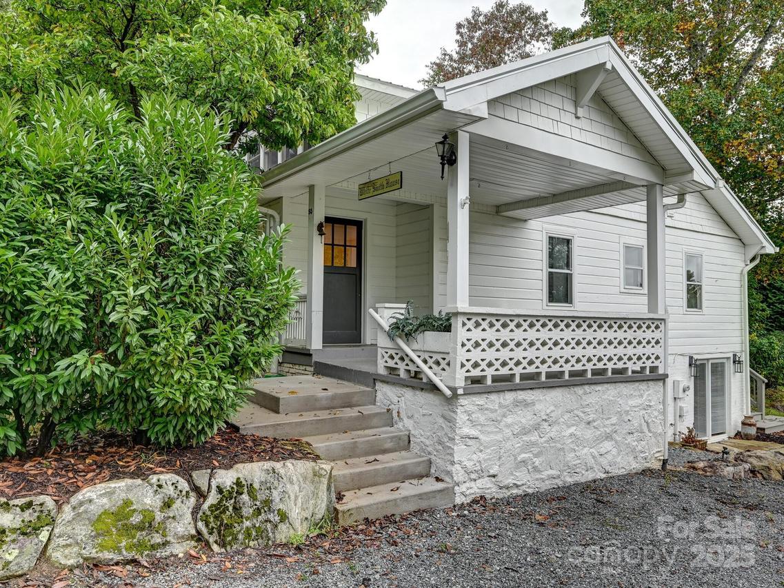 95 Arco Rd., Asheville, NC 28805