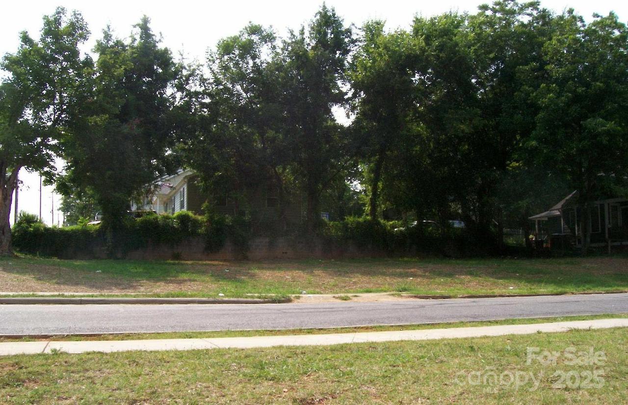 518 Rankin Ave., Gastonia, NC 28052