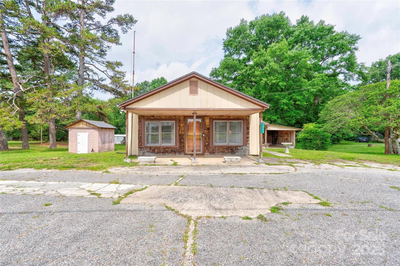 1529 Stony Point Rd., Shelby, NC 28150