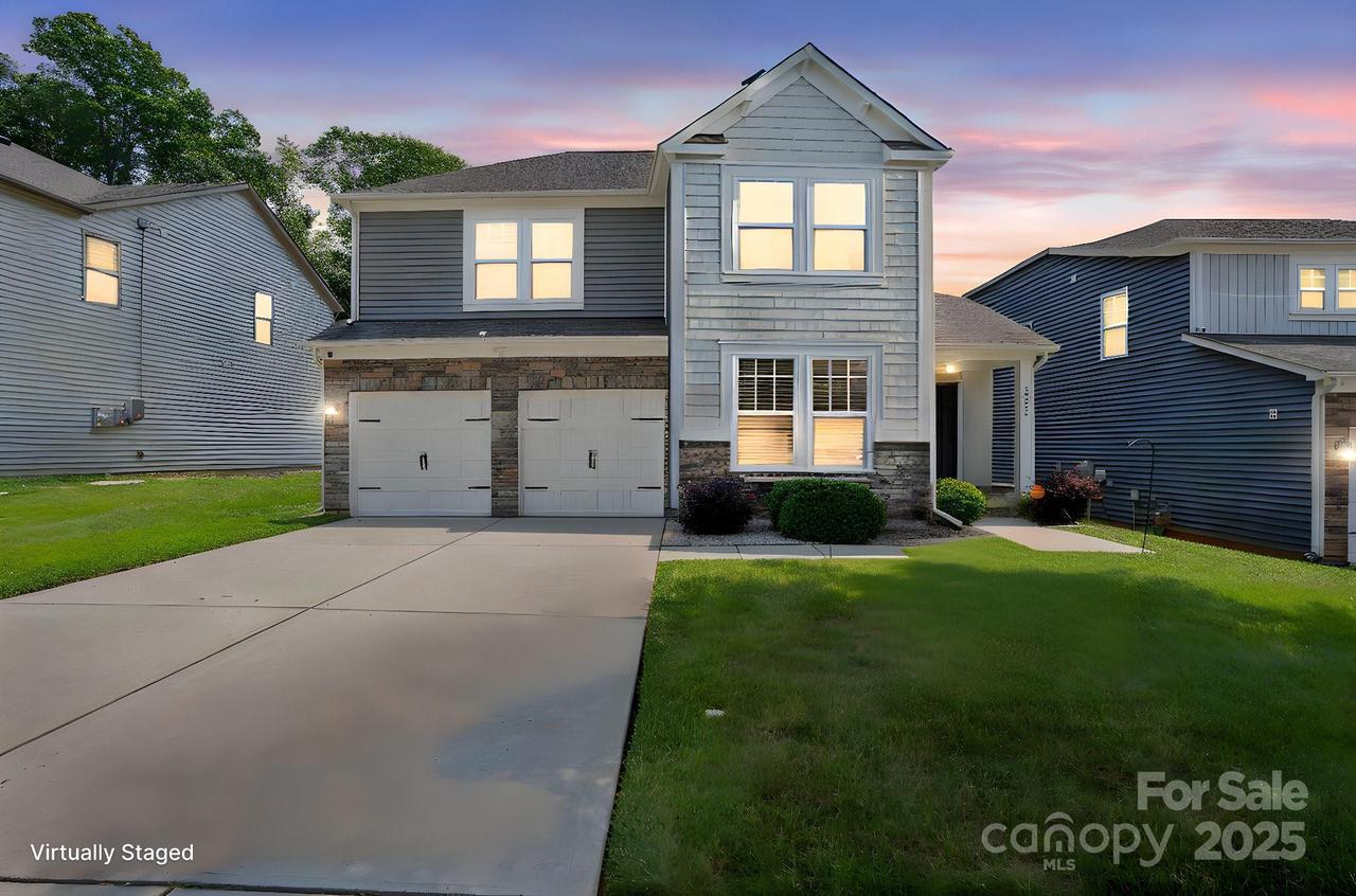 10012 Michael Crossing Dr., Charlotte, NC 28213
