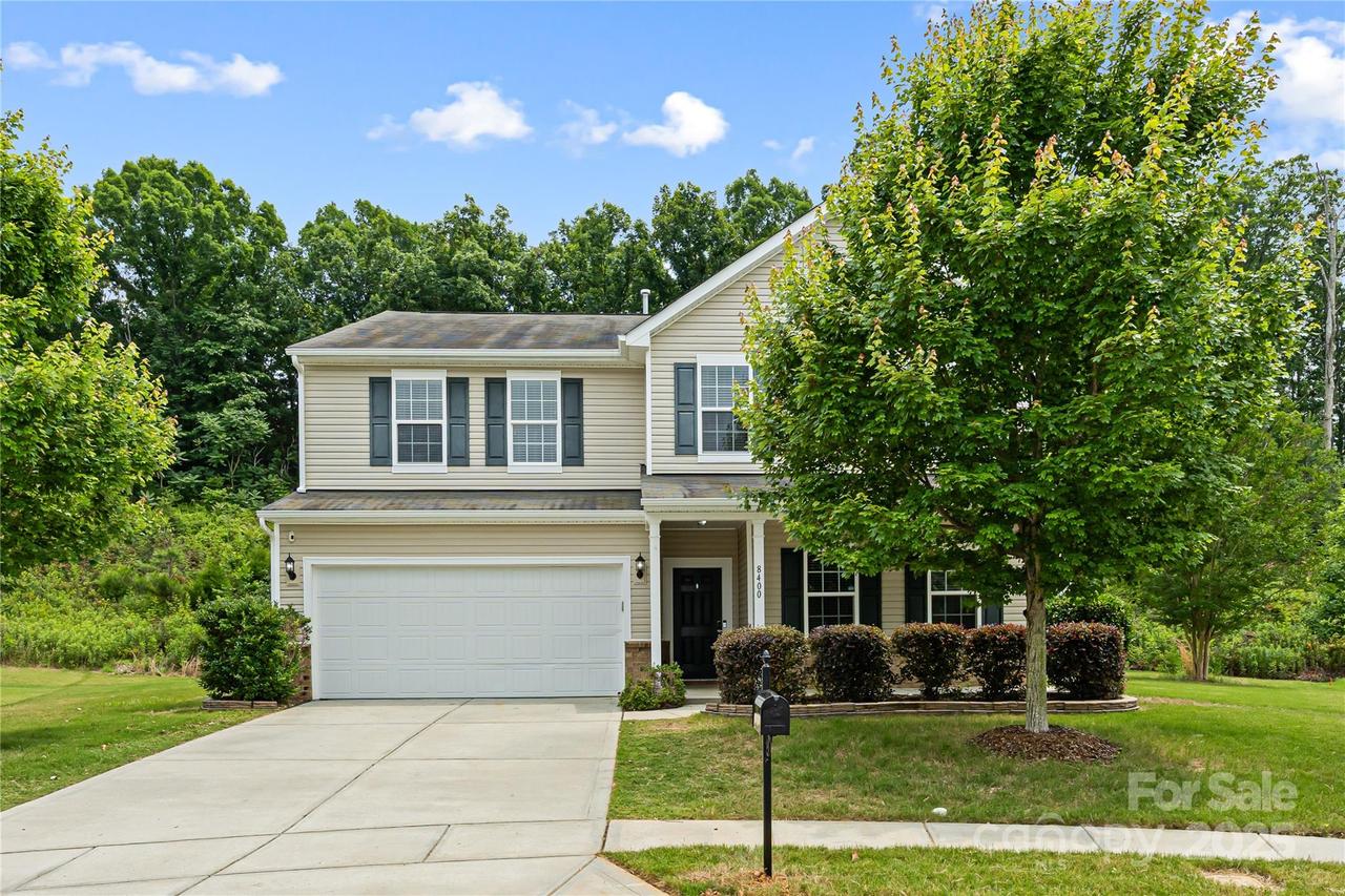 8400 Empress Ct., Charlotte, NC 28227