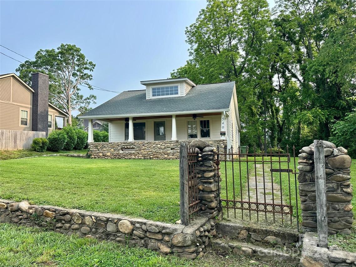 540 Fairview Rd., Asheville, NC 28803