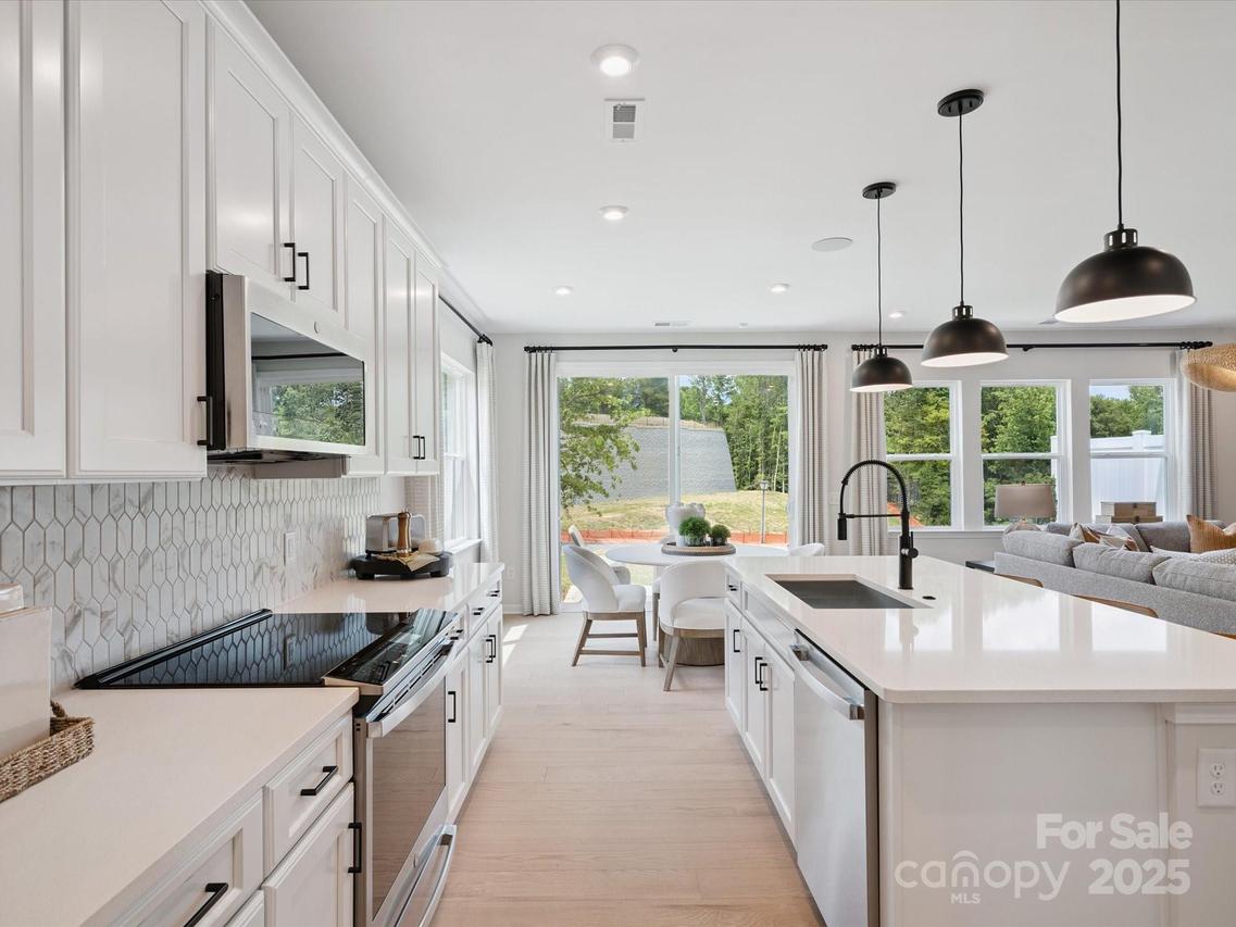 502 Webster Ln., Cramerton, NC 28032