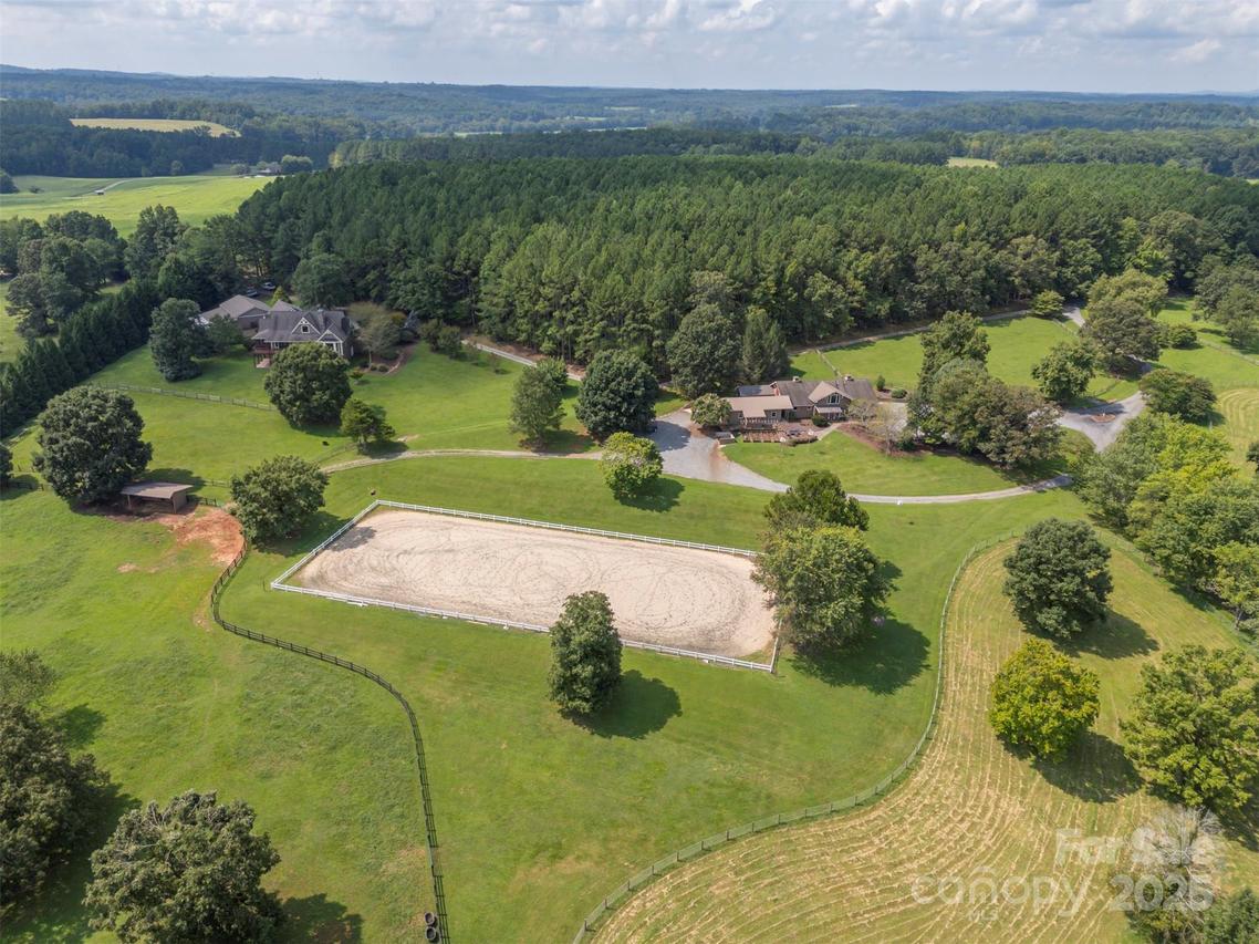 102 Uncle Coss Pond Rd., Columbus, NC 28722