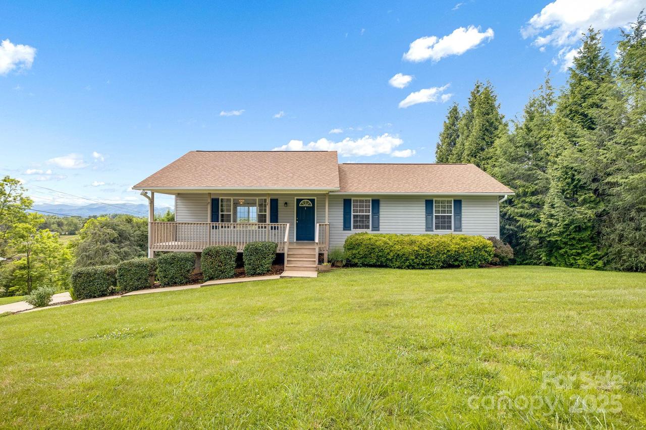 87 Collins Rd., Marshall, NC 28753