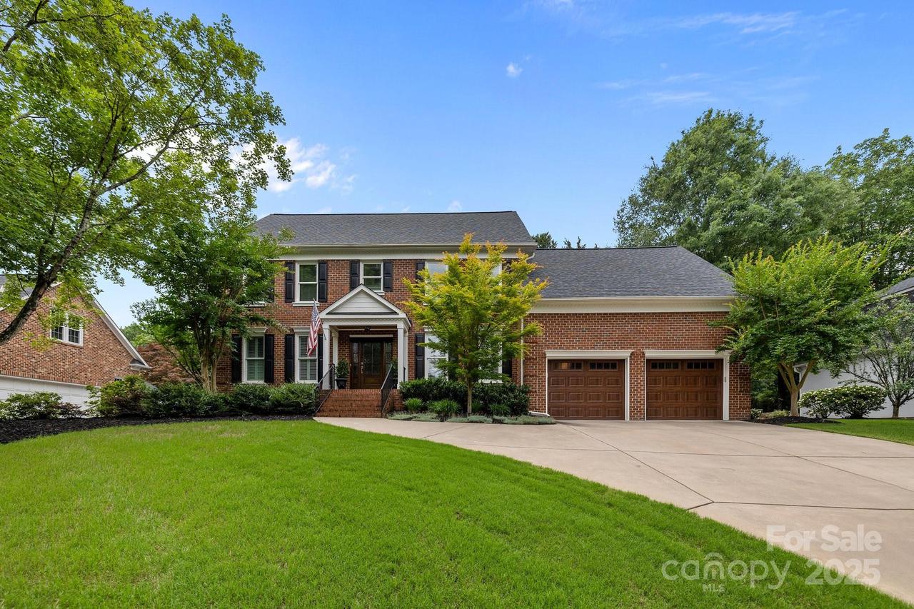 6916 Cameron Glen Dr., Charlotte, NC 28210