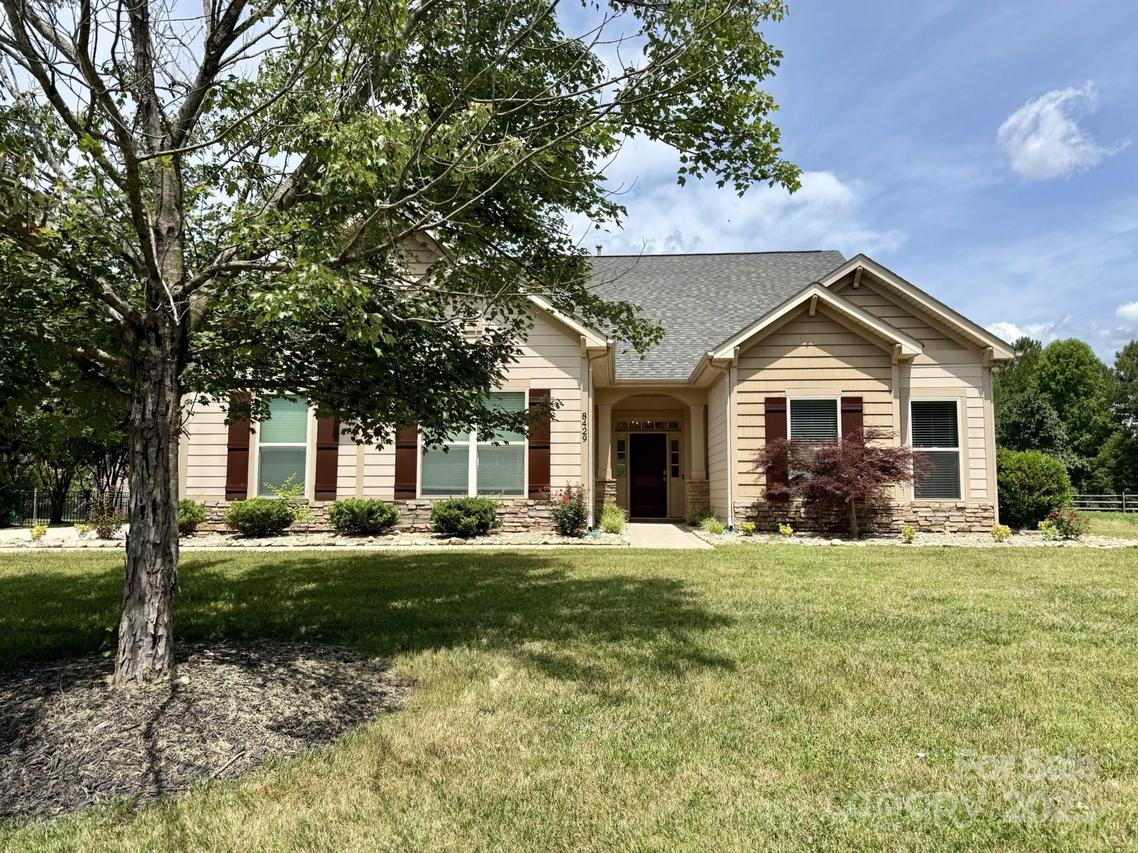 8429 Olde Stonegate Ln., Mint Hill, NC 28227