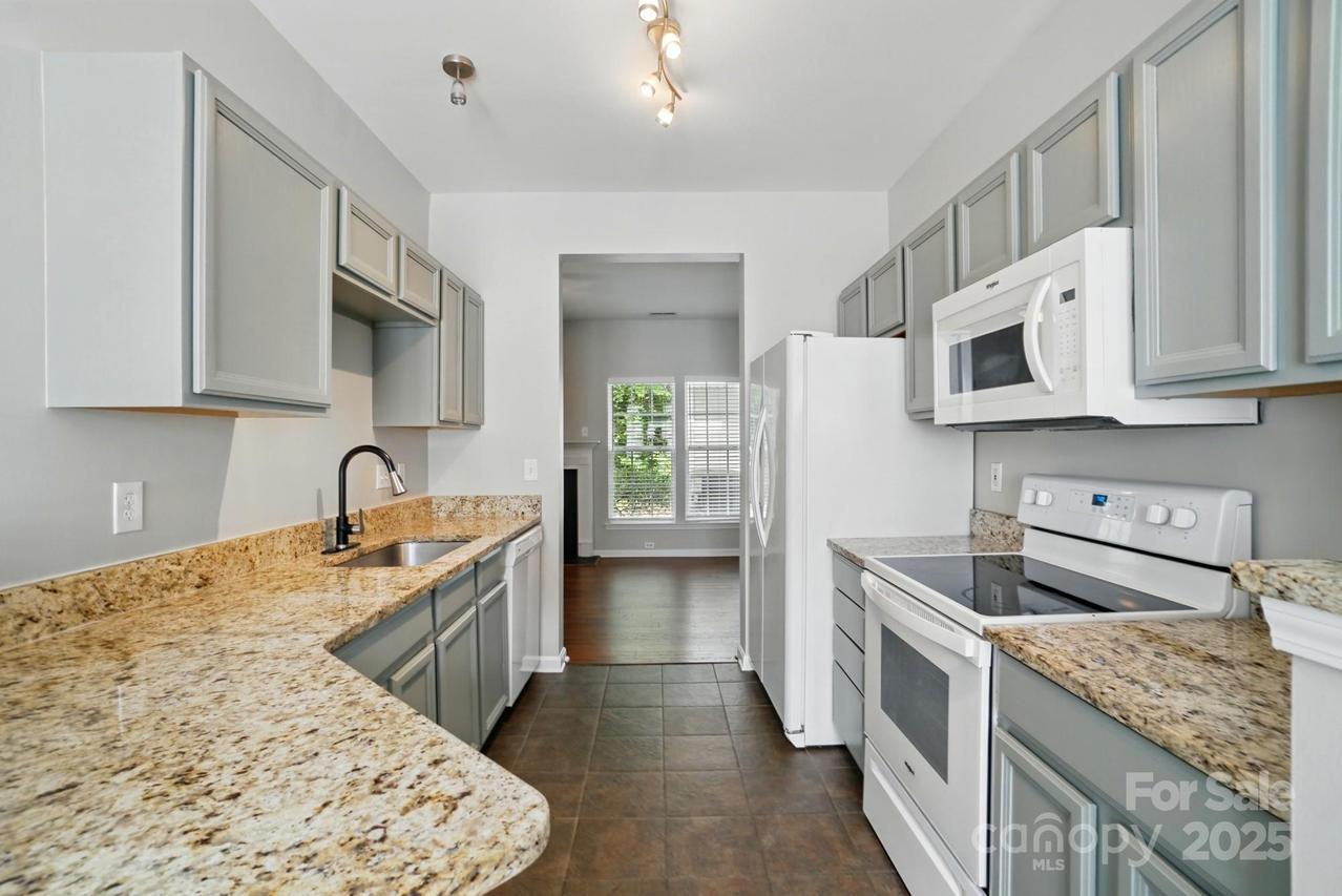 10867 Garden Oaks Ln., Charlotte, NC 28273