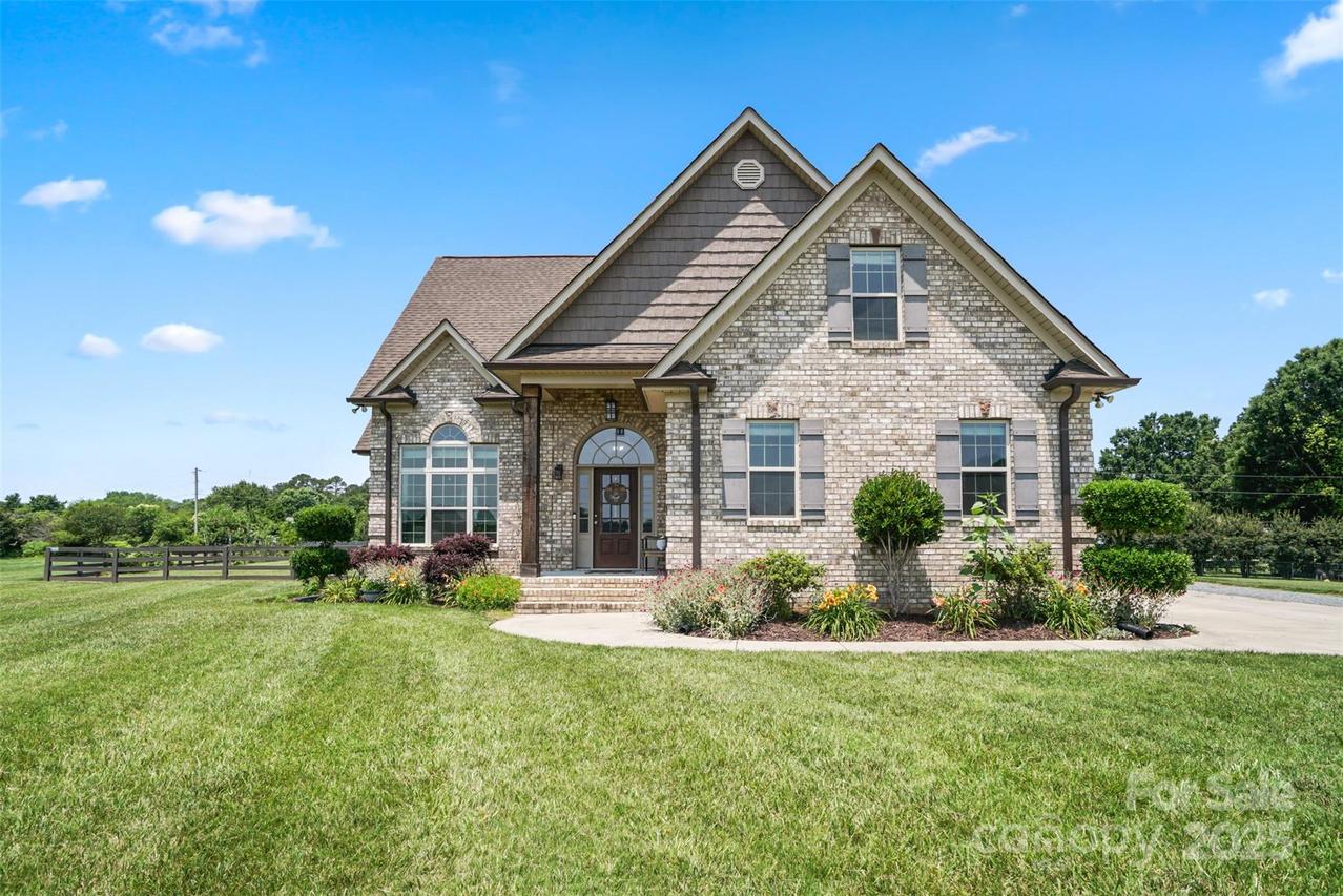 3340 Emerald Pointe Ct., Monroe, NC 28110