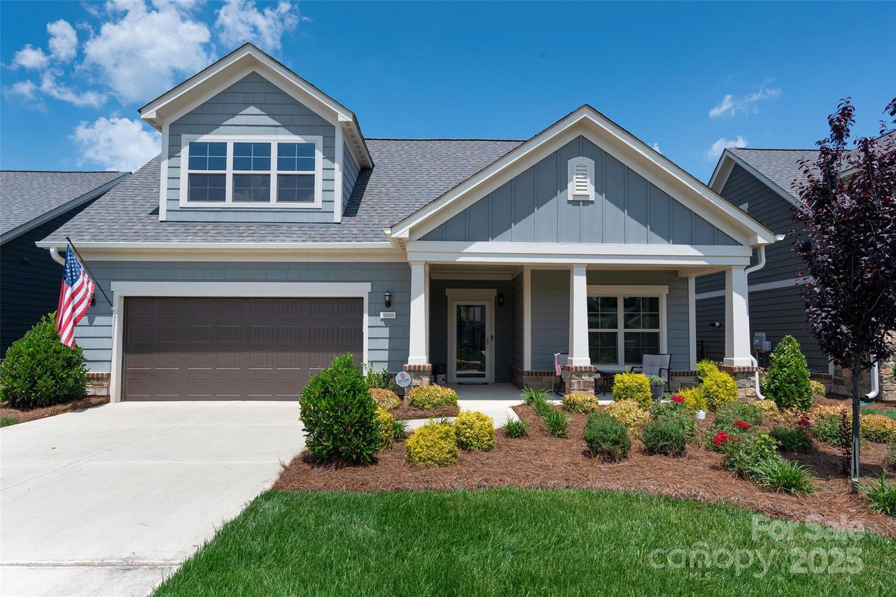 1006 Gradison Dr., Matthews, NC 28104