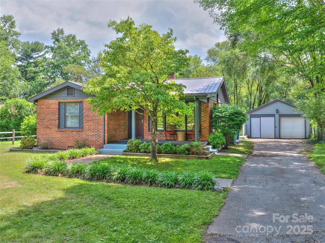 63 Mcdonald Rd., Arden, NC 28704
