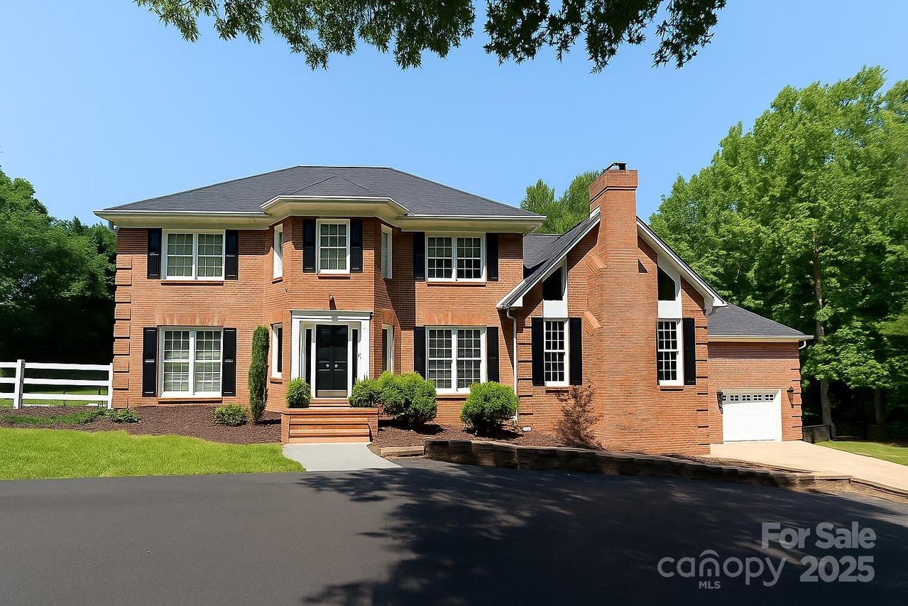 315 Red Barn Tr., Matthews, NC 28104