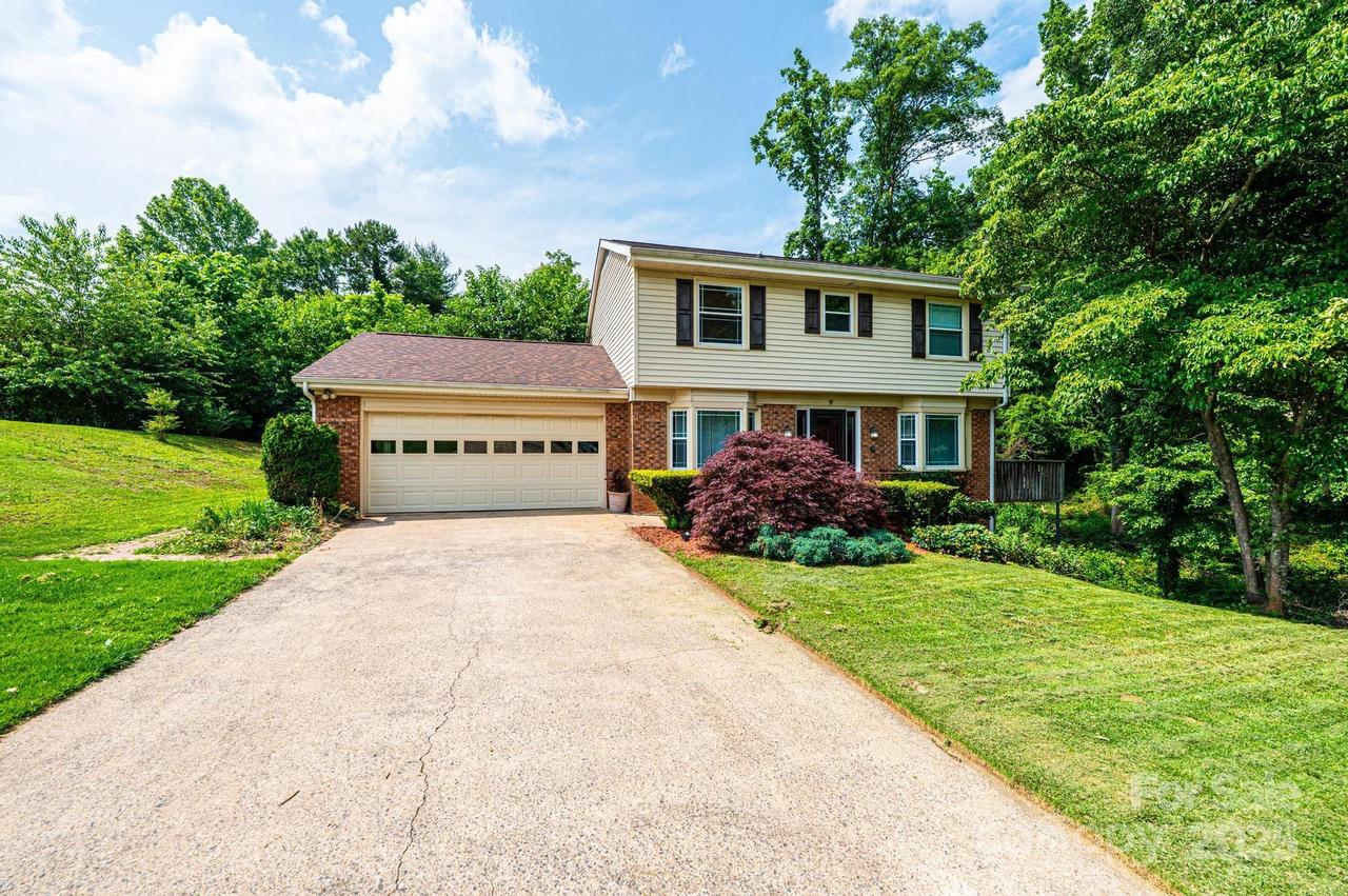 5516 Northwood Dr., Hickory, NC 28601