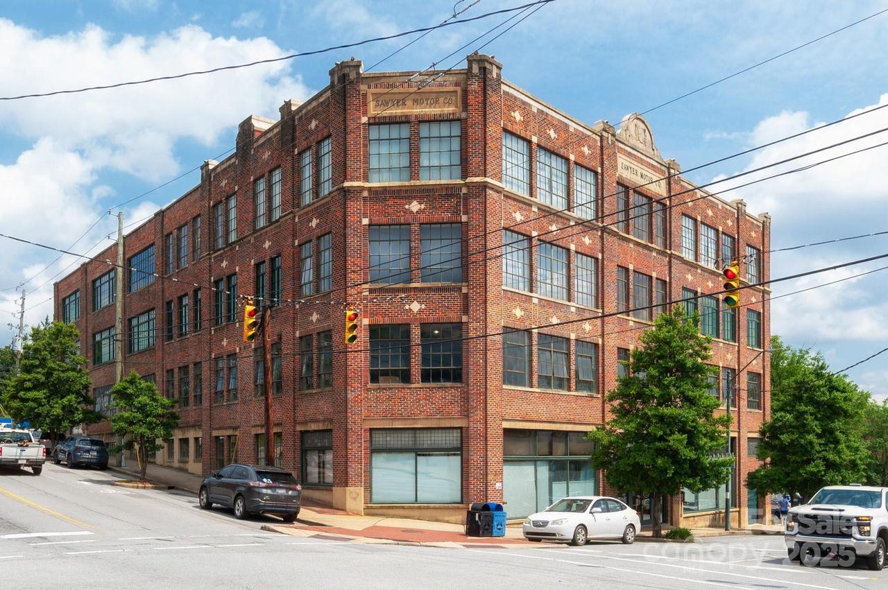 100 Coxe Ave. #309, Asheville, NC 28801