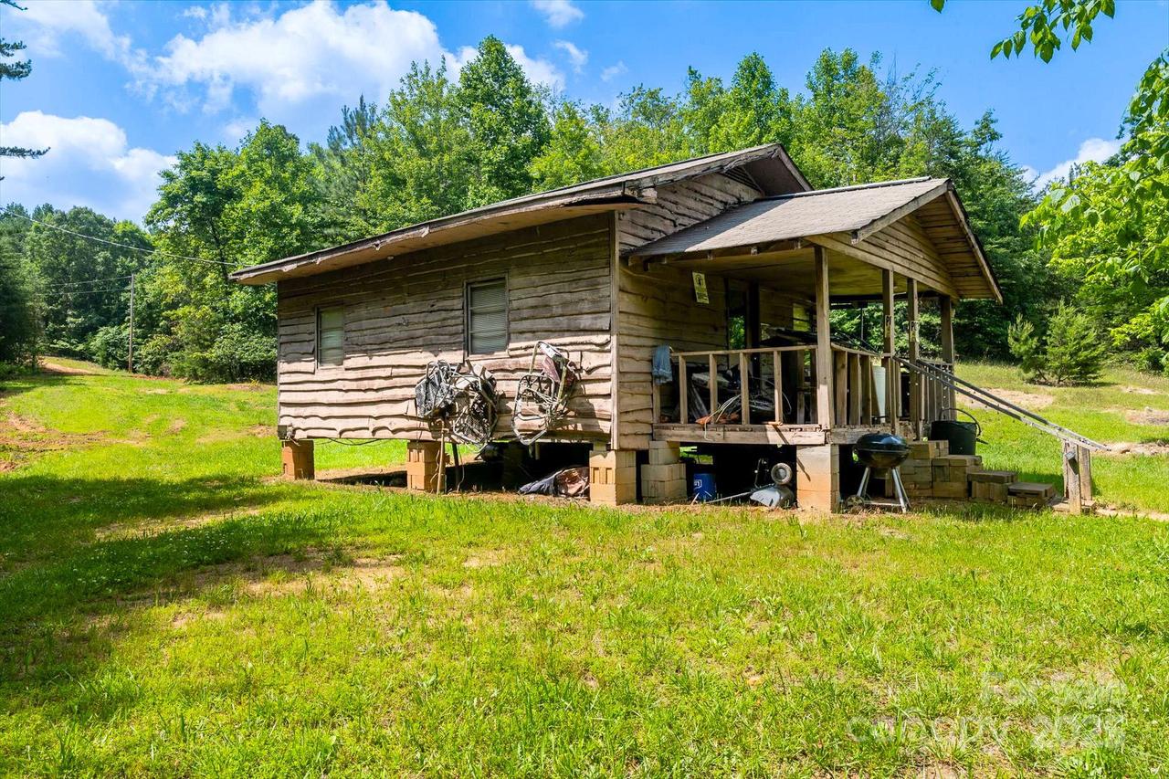 99999 Mason Rd., Ellenboro, NC 28040