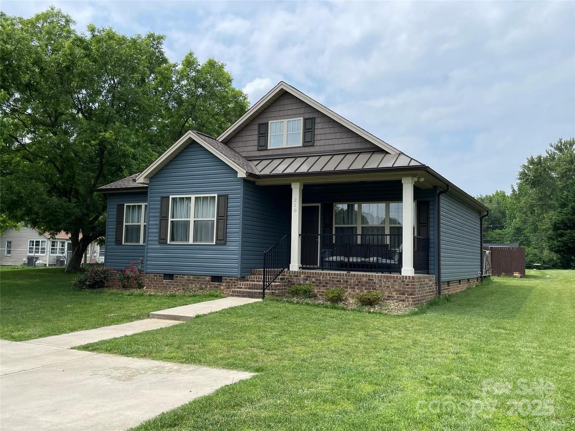 210 Rhyne St., Stanley, NC 28164