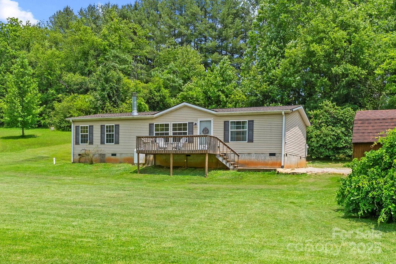 17 Serenity Creek Dr., Leicester, NC 28748