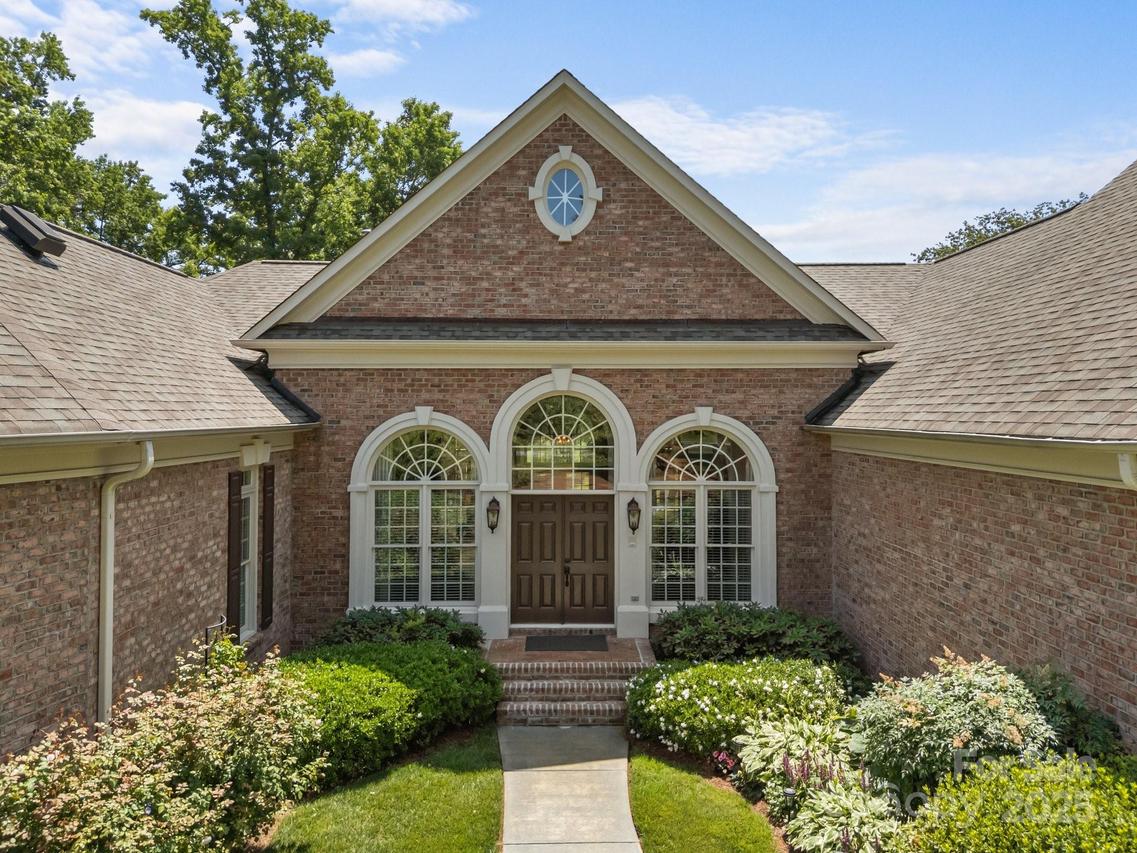 1629 Southpoint Ln., New London, NC 28127