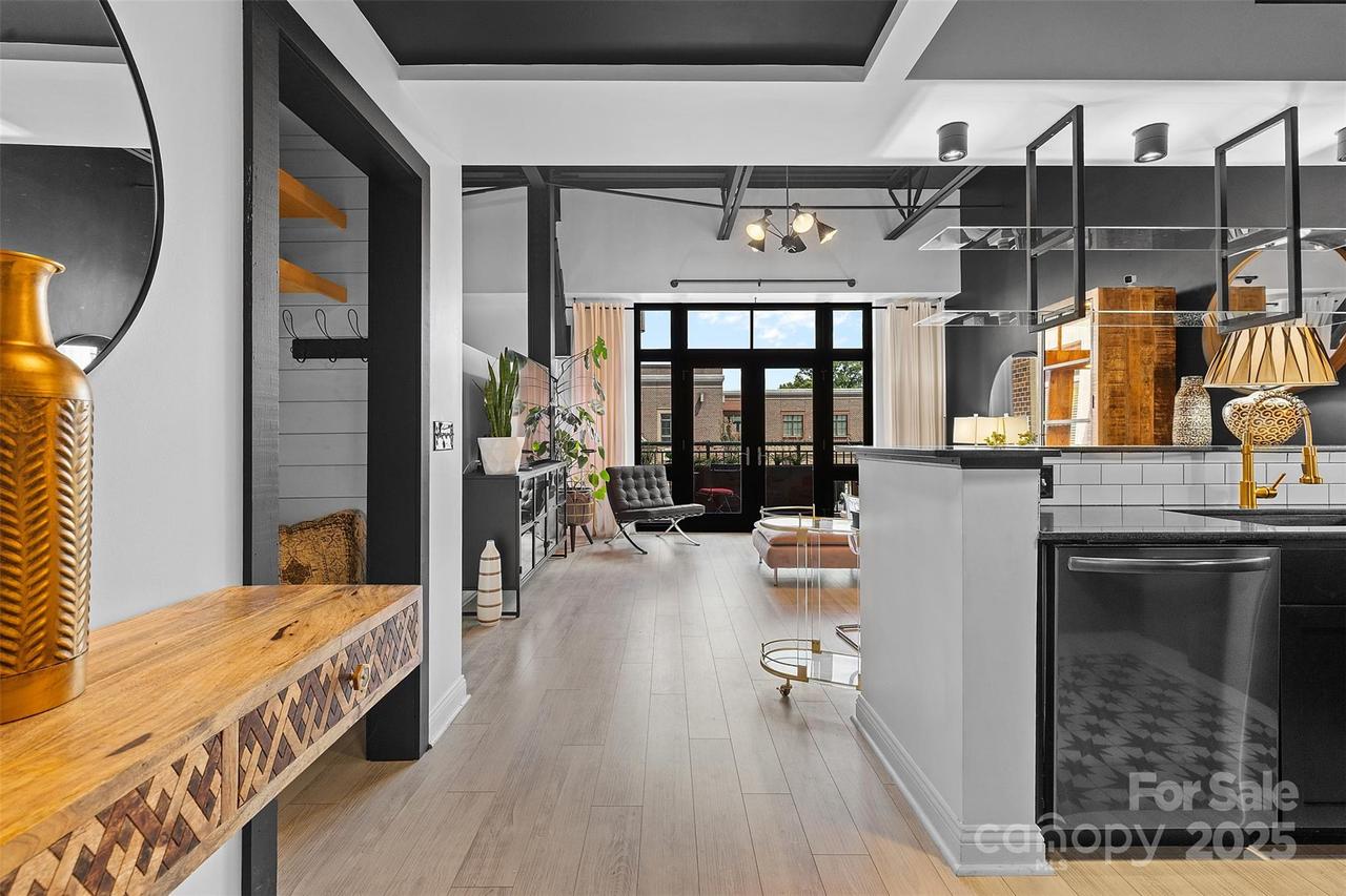 720 Governor Morrison St. #219, Charlotte, NC 28211