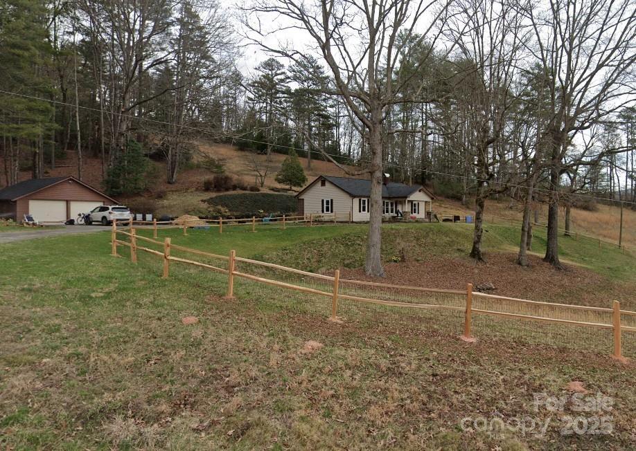 1383 Probart St., Brevard, NC 28712