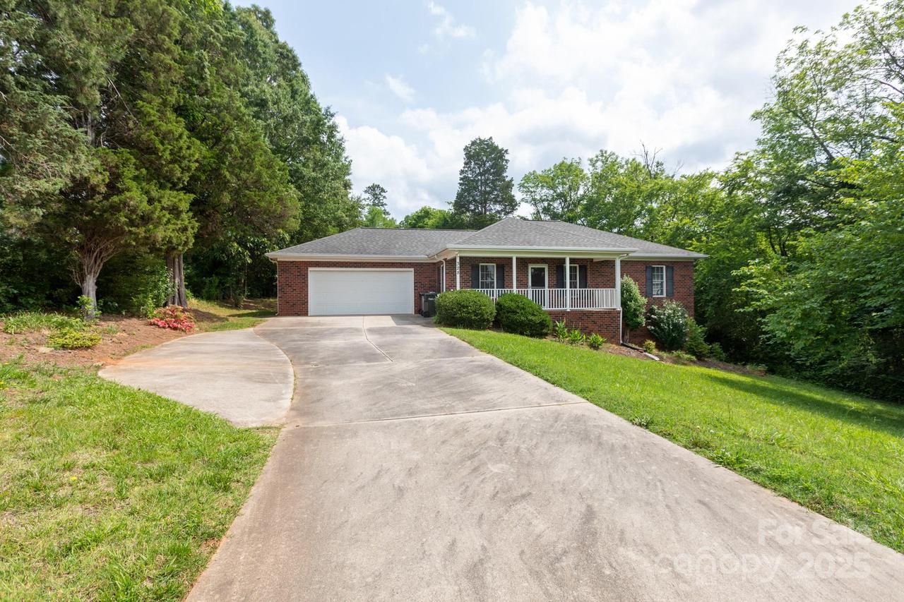 328 Burrage Rd., Concord, NC 28025