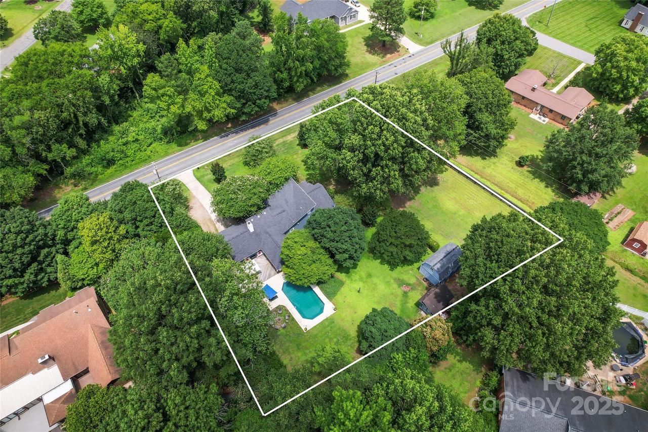 6313 Weddington Rd., Concord, NC 28027