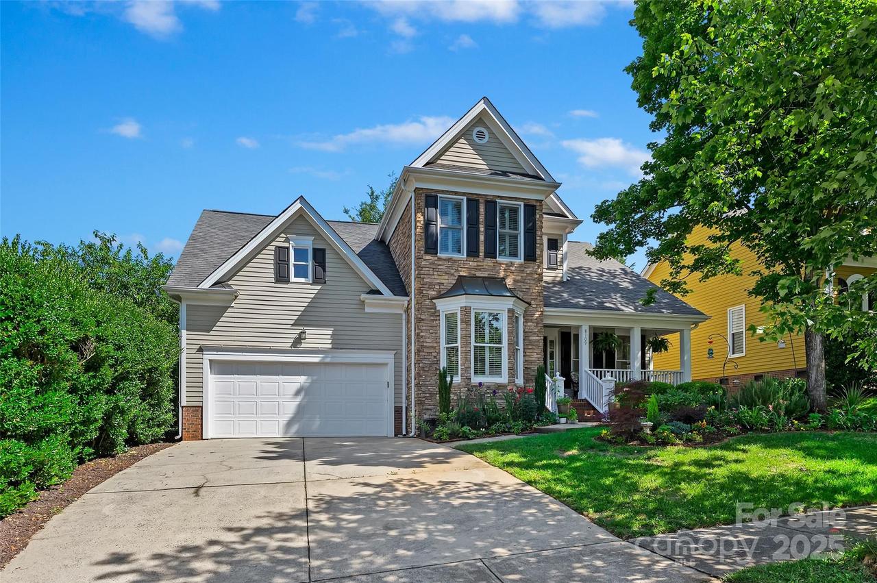 8109 Hawk Crest Ct., Charlotte, NC 28270
