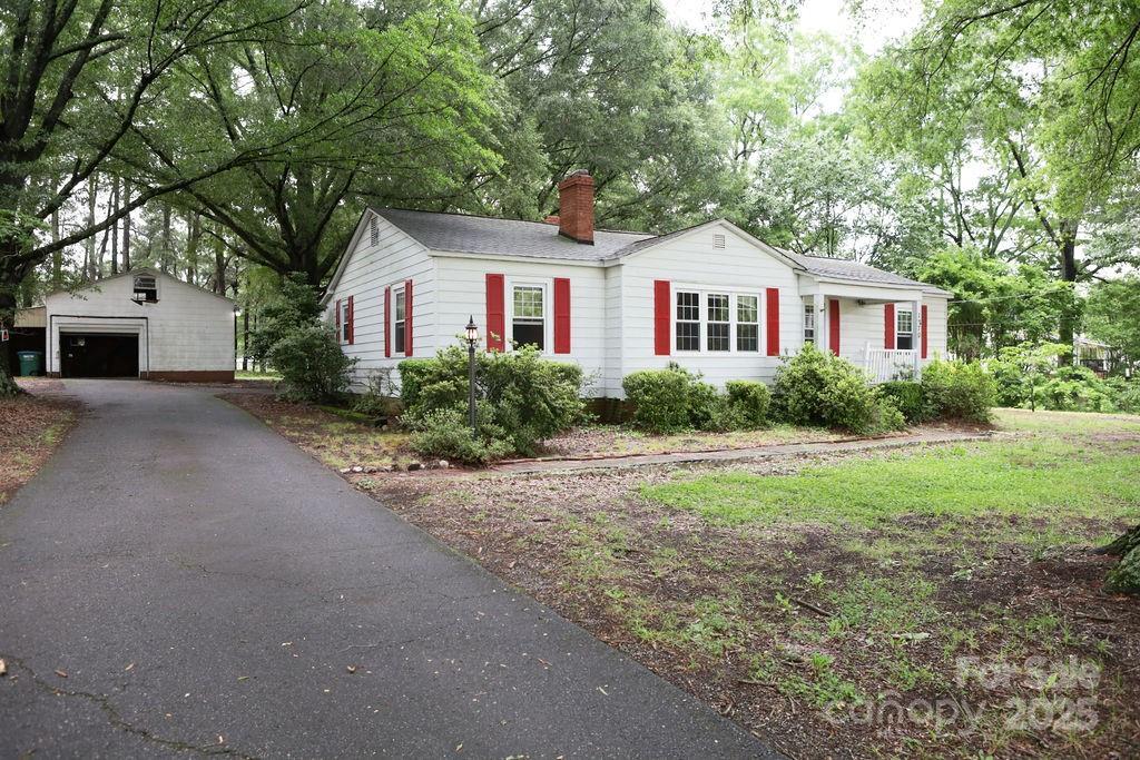 1270 N Enochville Ave., China Grove, NC 28023