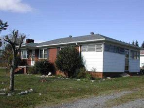 322 Estate Dr., Lincolnton, NC 28092