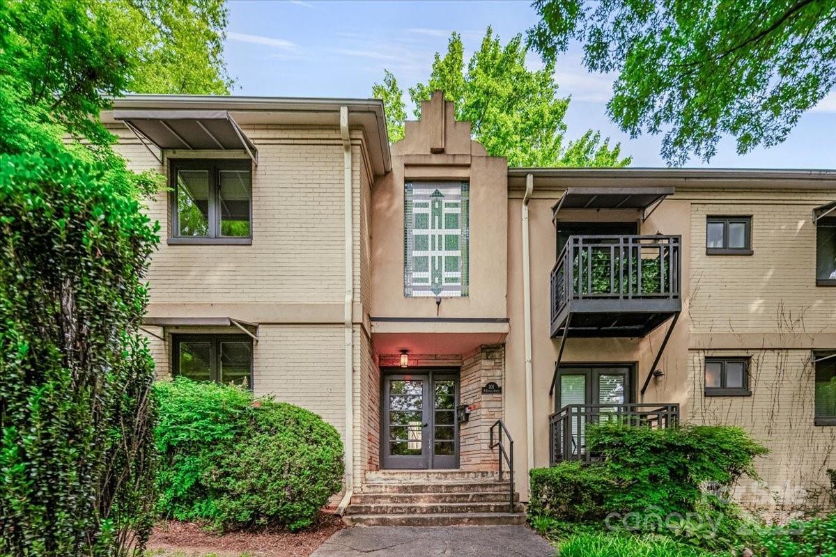 201 N Dotger Ave. #C8, Charlotte, NC 28207
