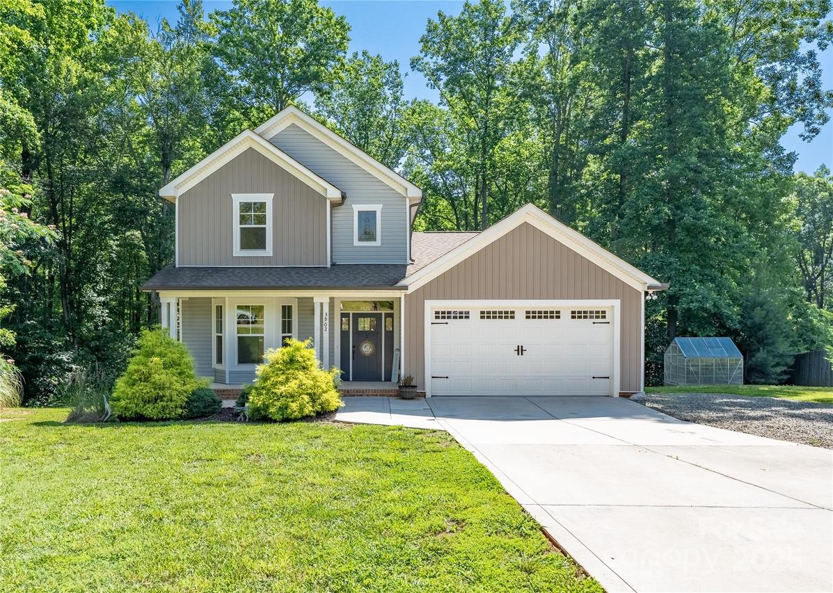 3902 Mcgee Point Rd., Terrell, NC 28682