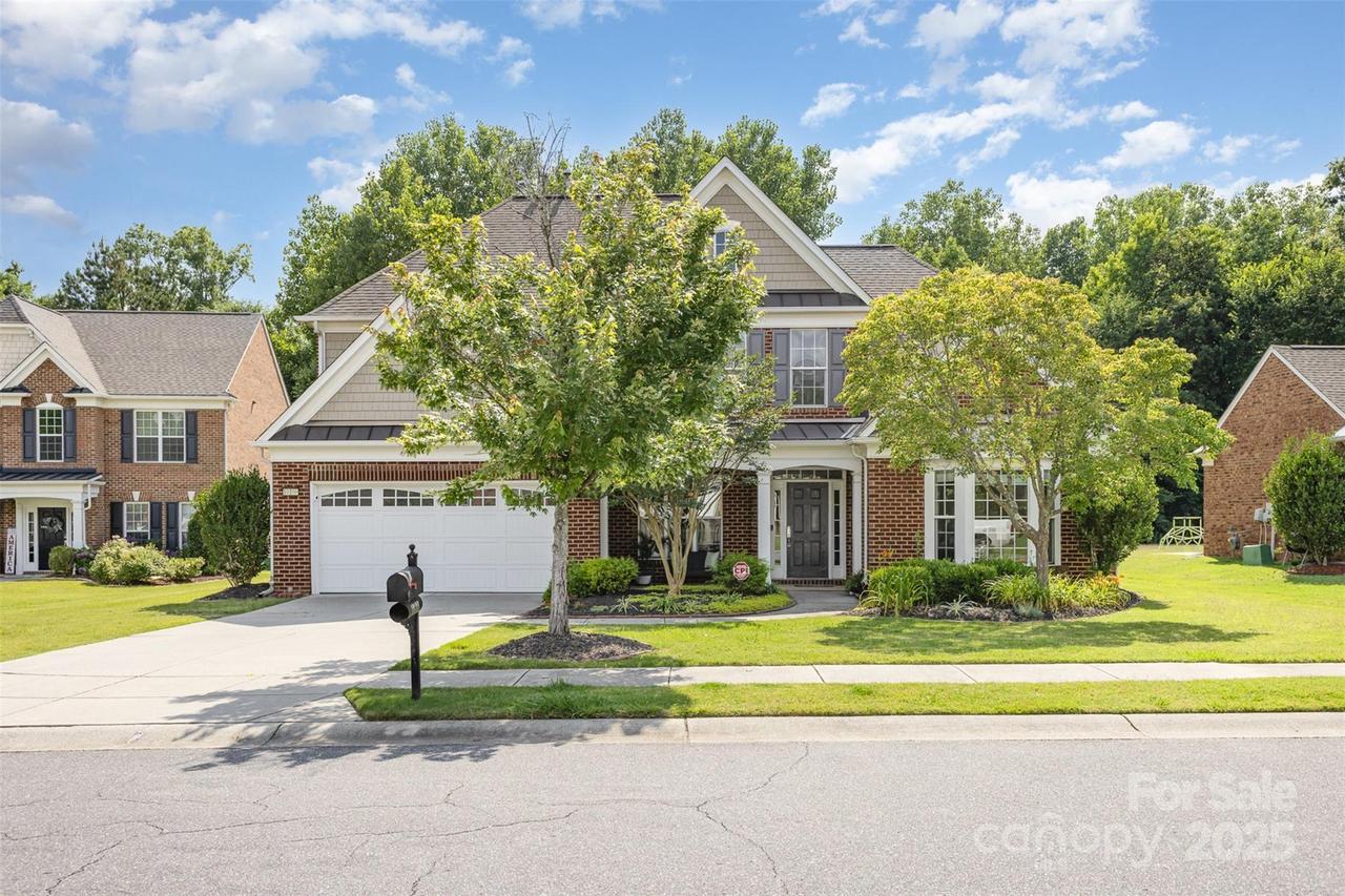 10106 Silverling Dr., Waxhaw, NC 28173