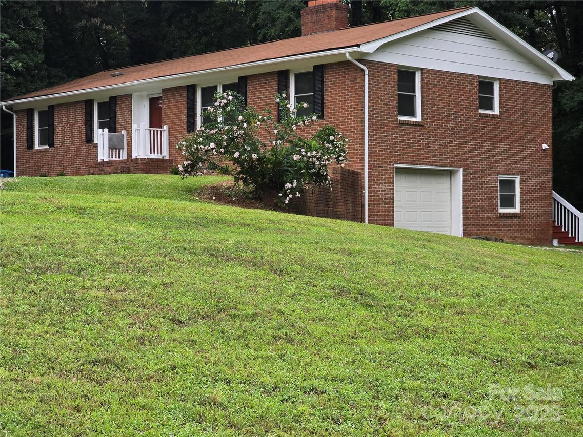 1660 Songwood Rd., Concord, NC 28025