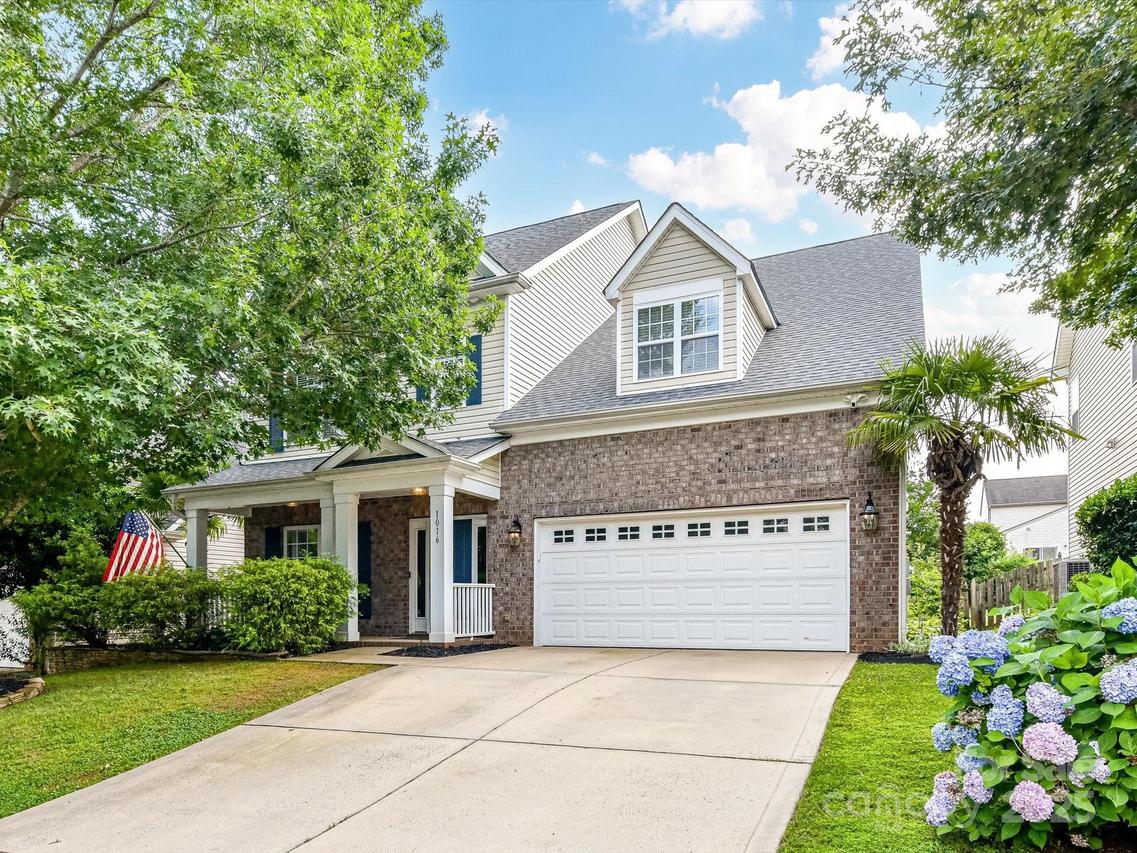 1016 Yellow Daisy Dr., Matthews, NC 28104