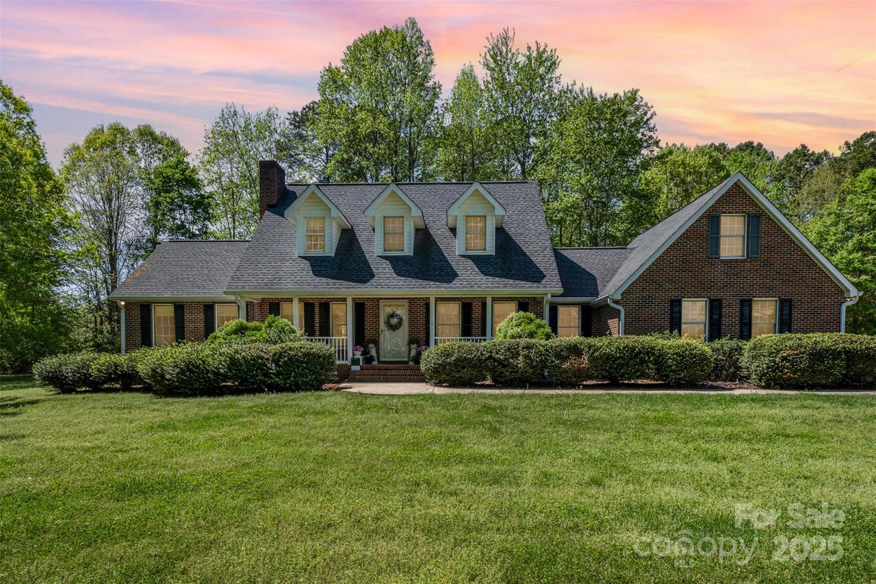 127 Fantasy Ln., Mooresville, NC 28117