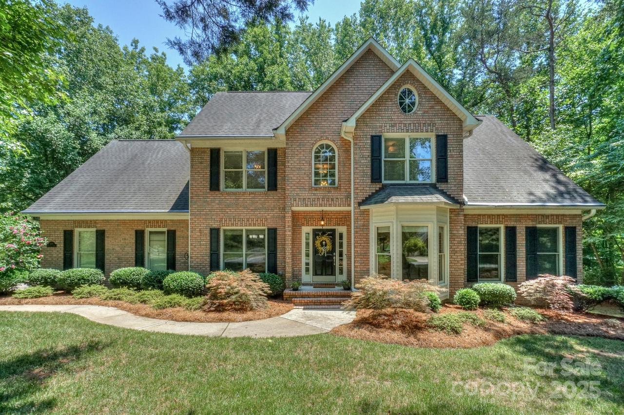 5485 Deer Run Ct., Davidson, NC 28036