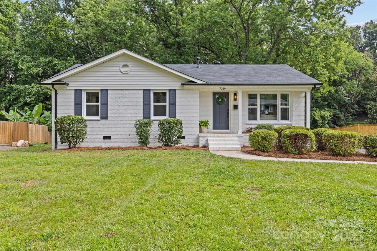 7219 Brynhurst Dr., Charlotte, NC 28210